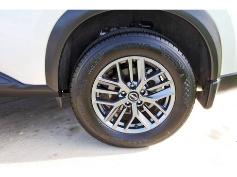 Certified 2024 Nissan Rogue S AWD/4WD image 31