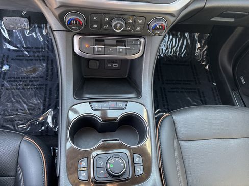 Used 2022 GMC Acadia AT4 w/ Technology Package image 23