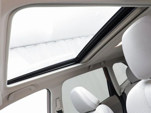 Used 2019 Subaru Forester Premium w/ All-Weather Package image 13