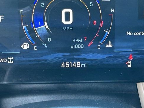 Used 2025 Chevrolet Equinox ACTIV w/ Safety and Technology Package AWD/4WD image 31