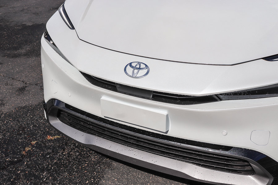 New 2027 Toyota Prius Limited w/ Limited Premium Package FWD image 5