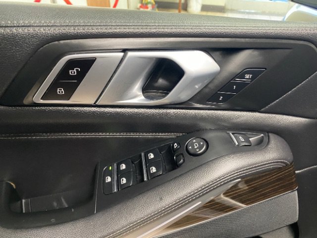 Used 2020 BMW X5 xDrive40i AWD/4WD image 23