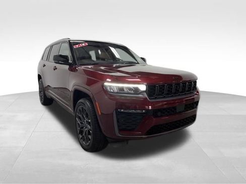 New 2026 Jeep Grand Cherokee L Summit AWD/4WD image 4