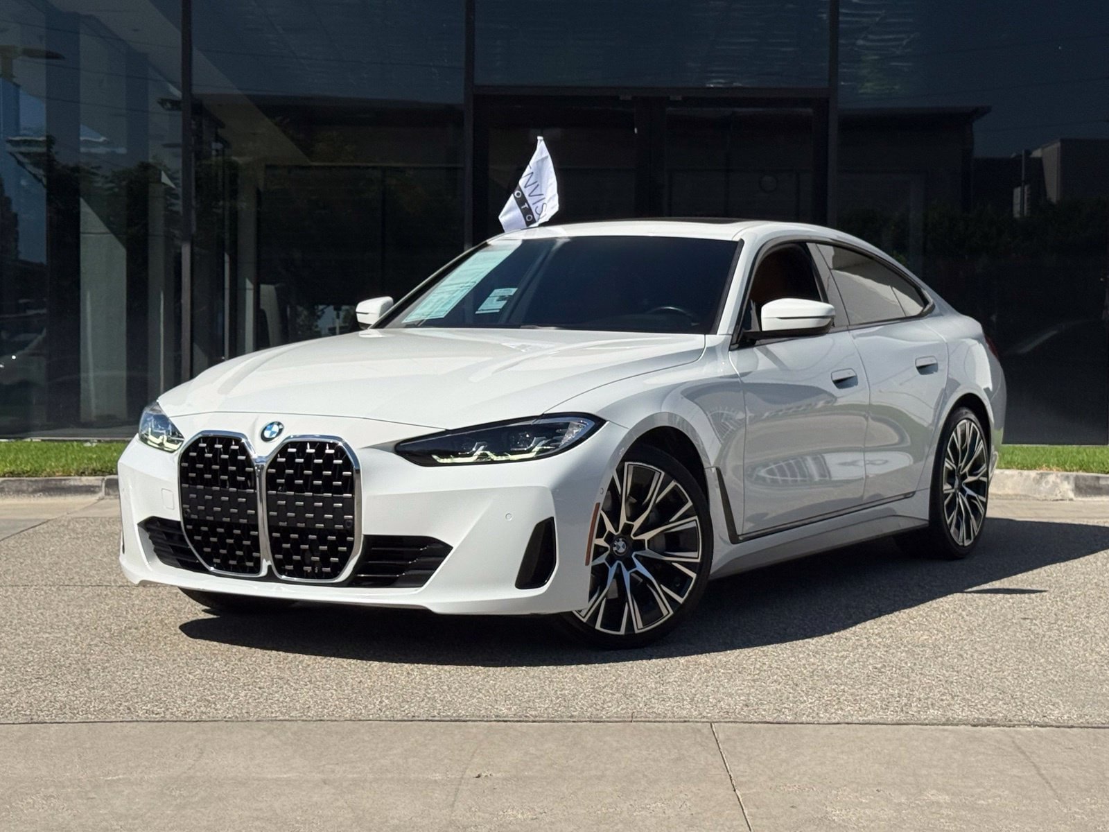 Used 2022 BMW 430i Gran Coupe w/ M Sport Package RWD image 2