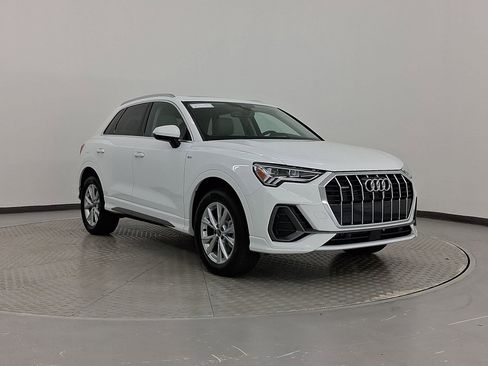 New 2025 Audi Q3 2.0T Premium w/ Convenience Package image 6