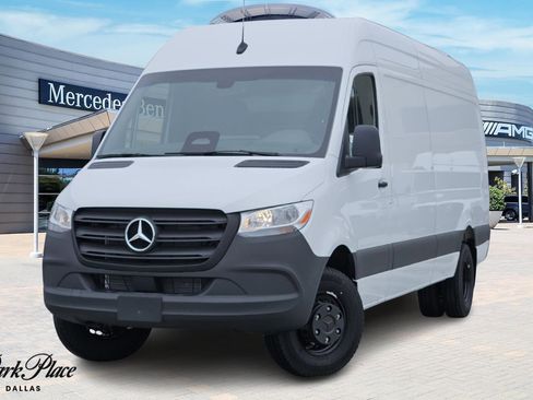 New 2025 Mercedes-Benz Sprinter 3500 image 1
