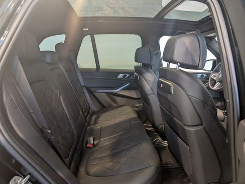 Used 2025 BMW X5 M60i w/ Climate Comfort Package image 29