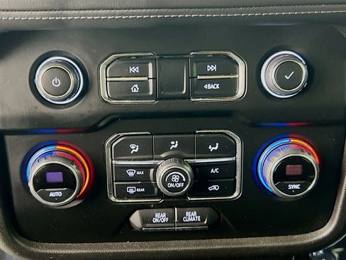 Used 2022 Chevrolet Suburban LS w/ Driver Alert Package image 15