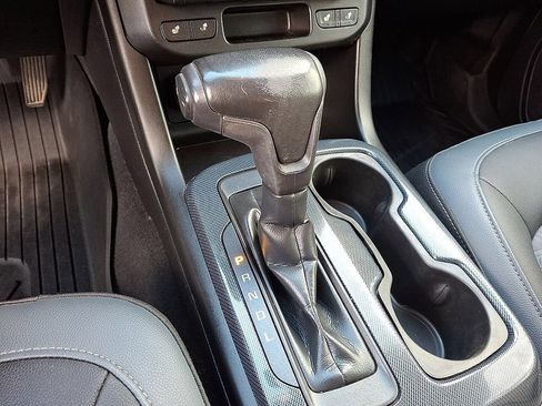 Used 2020 Chevrolet Colorado Z71 AWD/4WD image 19