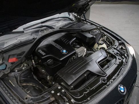 Used 2017 BMW 320i xDrive Sedan image 31