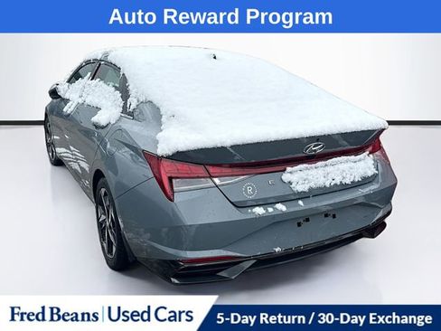 Used 2023 Hyundai Elantra Limited image 4