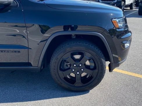 Used 2021 Jeep Grand Cherokee Freedom Edition AWD/4WD image 9