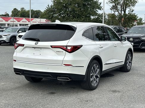 Certified 2023 Acura MDX FWD w/ Technology Package image 4