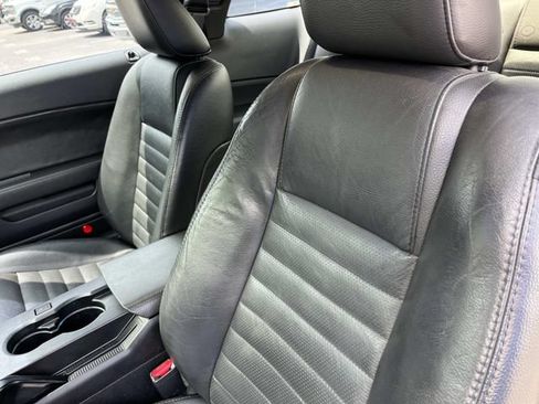 Used 2009 Ford Mustang GT RWD image 29