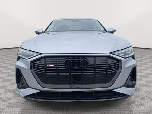 Used 2022 Audi e-tron Prestige w/ Prestige Package image 8