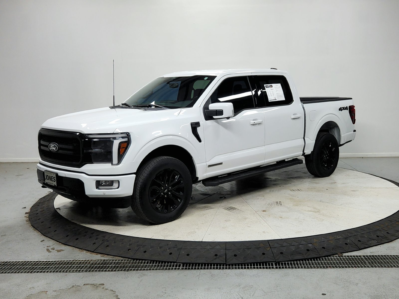 Used 2024 Ford F150 Lariat AWD/4WD image 4