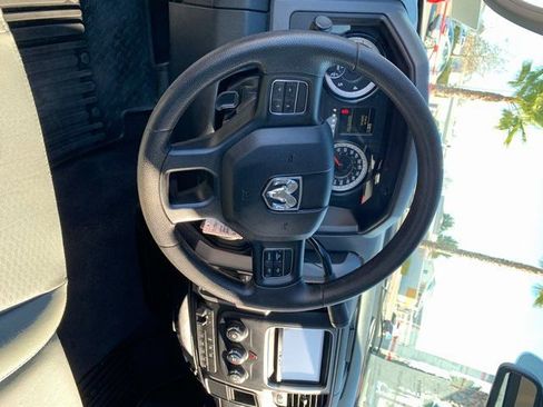 Used 2017 RAM 3500 Tradesman w/ Power & Remote Entry Group image 14