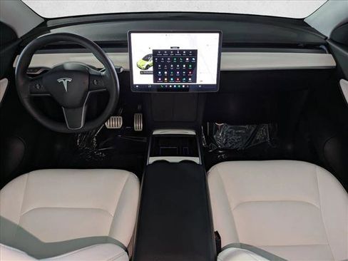Used 2021 Tesla Model Y Performance image 17