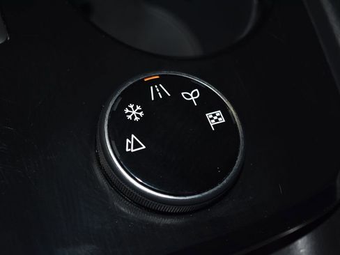 Certified 2023 Nissan Rogue SV image 14