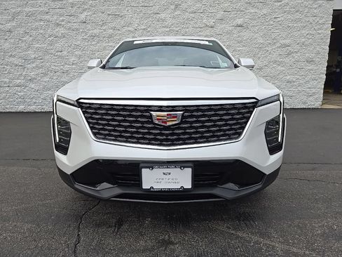 Certified 2024 Cadillac XT4 Premium Luxury w/ Cold Weather Package AWD/4WD image 9
