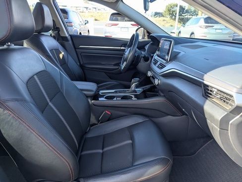 Used 2024 Nissan Altima 2.5 SR image 33