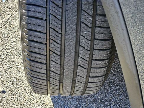 Used 2019 Honda Pilot EX-L image 10