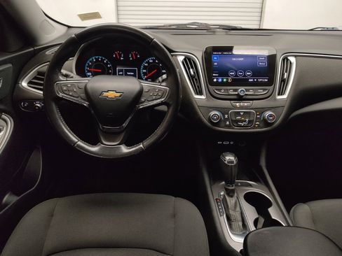 Used 2020 Chevrolet Malibu RS image 22