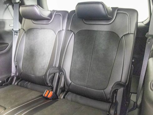 New 2025 Jeep Grand Cherokee L Altitude image 34