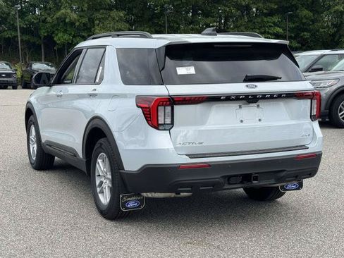 New 2026 Ford Explorer Active AWD/4WD image 4