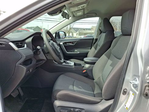 Certified 2025 Toyota RAV4 XLE image 16