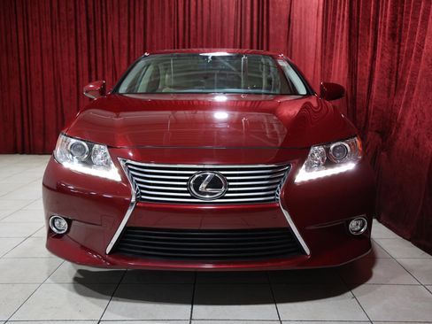 Used 2015 Lexus ES 350 w/ Luxury Package FWD image 9