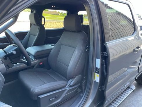 New 2026 Ford F150 XLT w/ XLT Black Appearance Package AWD/4WD image 25