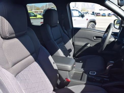 New 2026 Nissan Frontier SV w/ SV Convenience Package image 18