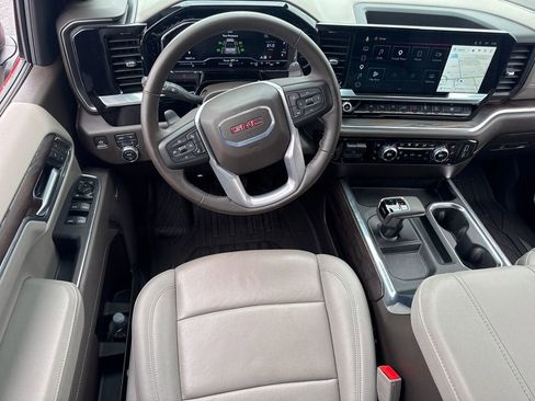Used 2025 GMC Sierra 1500 SLT w/ SLT Premium Plus Package AWD/4WD image 18