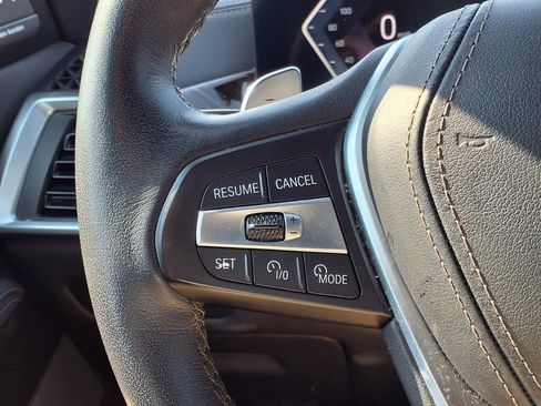 Used 2025 BMW X5 xDrive40i w/ Premium Package AWD/4WD image 17