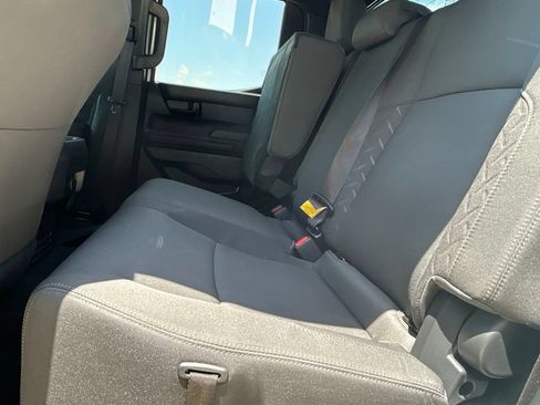 Used 2025 Toyota Tacoma SR5 AWD/4WD image 10