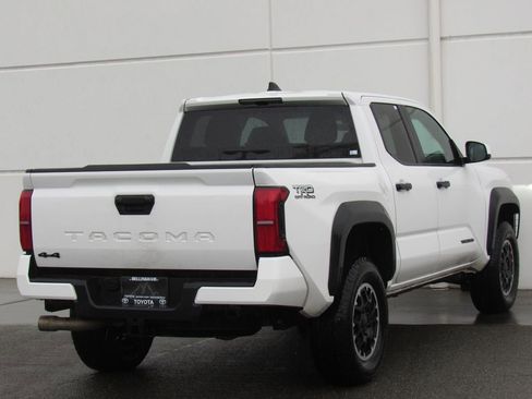 Used 2024 Toyota Tacoma TRD Off-Road image 6