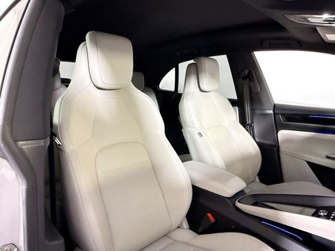 Certified 2024 Porsche Macan 4 Electric AWD/4WD image 18