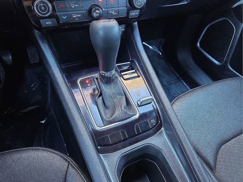 Used 2024 Jeep Compass Latitude image 31