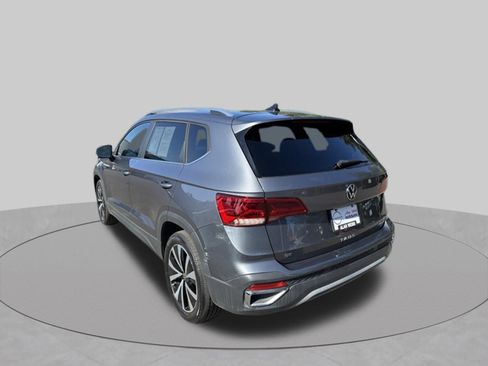 Used 2022 Volkswagen Taos SE AWD/4WD image 5