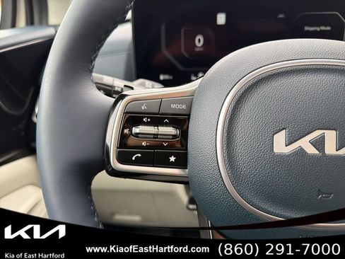 New 2026 Kia Carnival SX Prestige FWD image 35