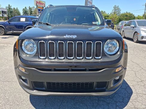 Used 2018 Jeep Renegade Latitude w/ Cold Weather Group AWD/4WD image 2