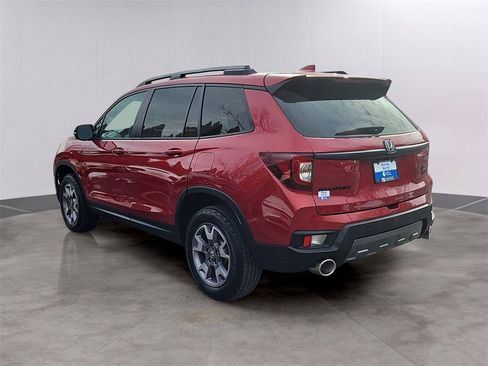 Certified 2023 Honda Passport TrailSport image 5