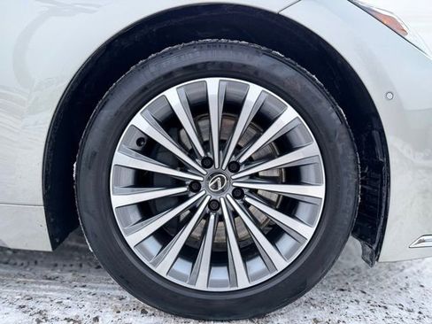 Used 2024 Lexus LS 500 AWD w/ Interior Upgrade Package image 9