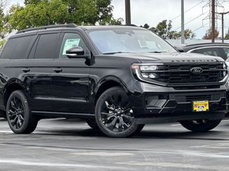 New 2025 Ford Expedition Platinum w/ Stealth Appearance Package video 2