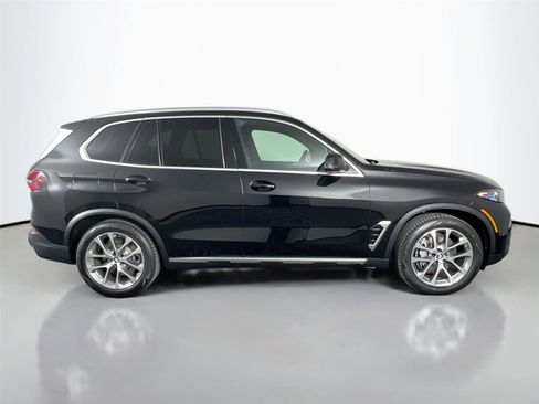 New 2026 BMW X5 xDrive50e w/ Premium Package image 7
