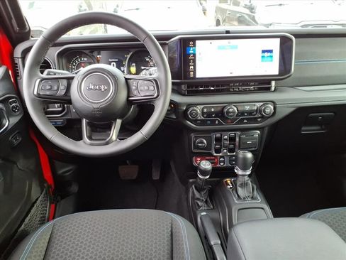 Certified 2025 Jeep Wrangler Unlimited Rubicon 4xe w/ Convenience Group AWD/4WD image 12