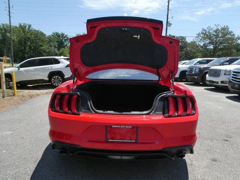 Used 2021 Ford Mustang Premium RWD image 7