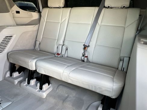 Used 2024 Cadillac Escalade Sport Platinum w/ LPO, Floor Liner Package AWD/4WD image 30
