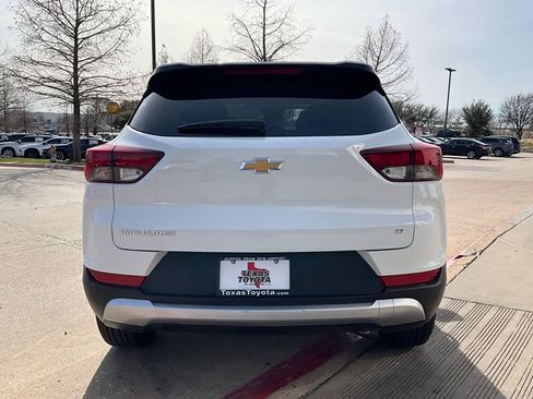 Used 2025 Chevrolet TrailBlazer LT image 7